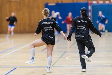Bild 65 - wAJ TSV Ellerau - HSG Pinnau : Ergebnis: 28:13